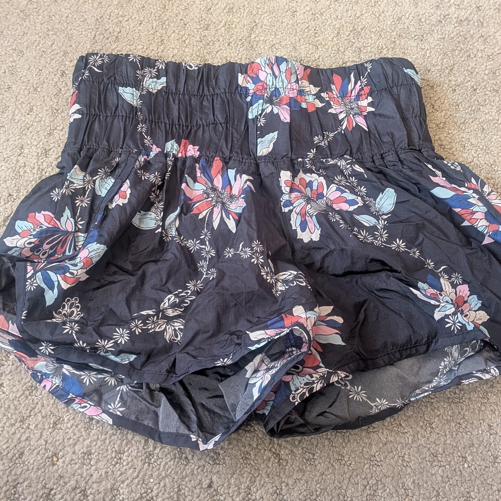 FP Movement by Free People WAY HOME Floral Black ATHLETIC Shorts SMALL S SM  $58